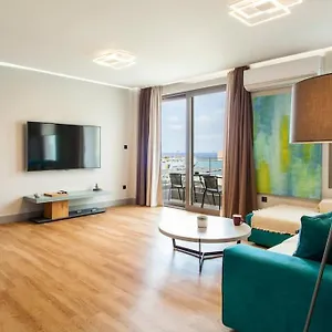  Apartment Minimal Loft Art With Sea View Over Harbour